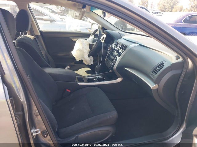 Nissan Altima 2.5 S 2014 1N4AL3AP0EC201370 Image 5