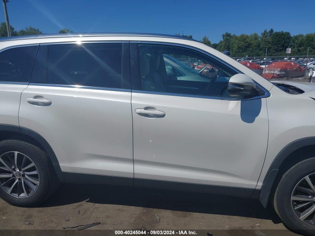 Toyota Highlander Xle 2019 5TDJZRFH6KS604681 Image 13
