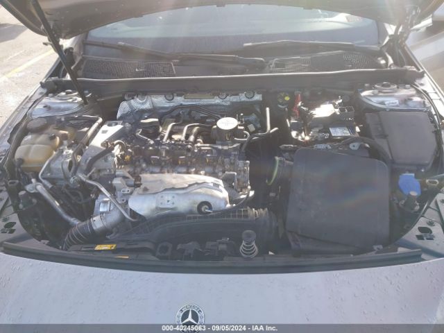 WDD3G4EBXKW033331 Mercedes-Benz A 220