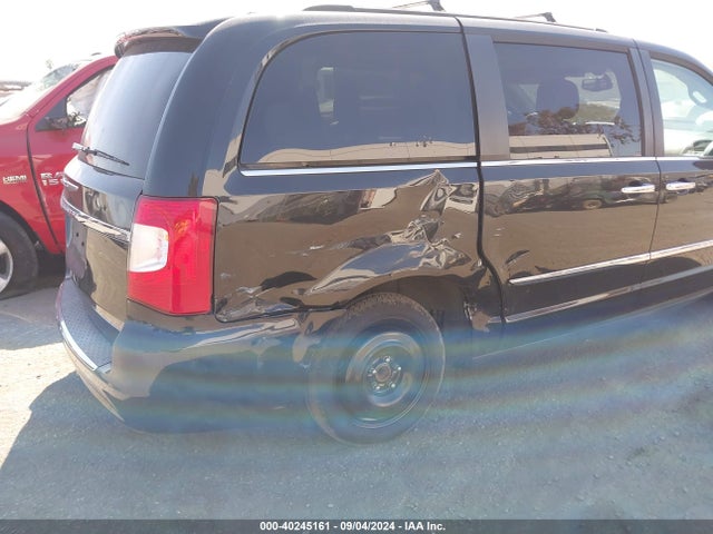 2C4RC1CG9FR662316 Chrysler Town & Country Touring-l