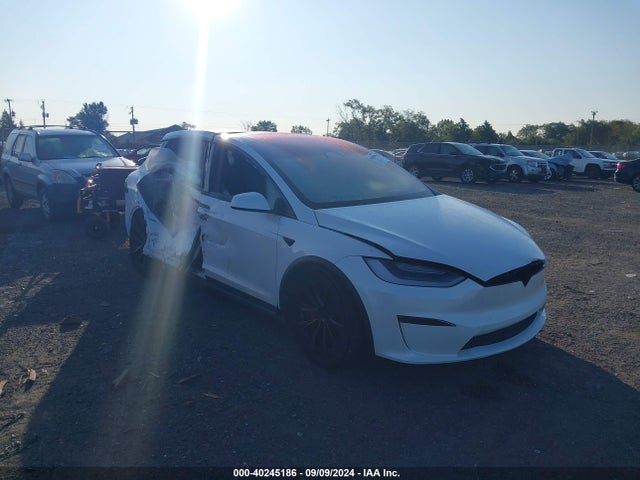 2023 TESLA MODEL X 7SAXCBE63PF400552 Photo 0