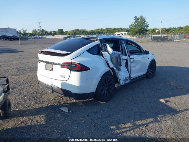 2023 TESLA MODEL X 7SAXCBE63PF400552 Photo 3