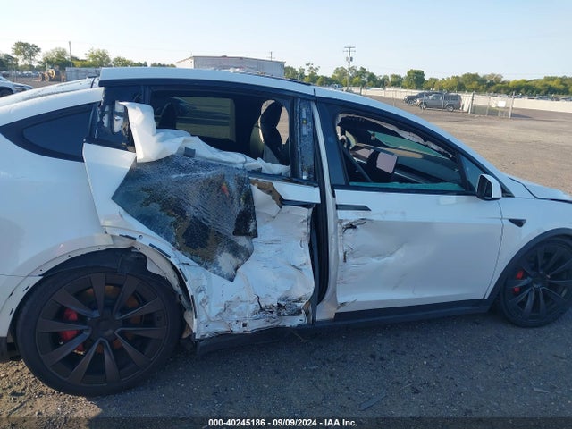 2023 TESLA MODEL X 7SAXCBE63PF400552 Photo 5