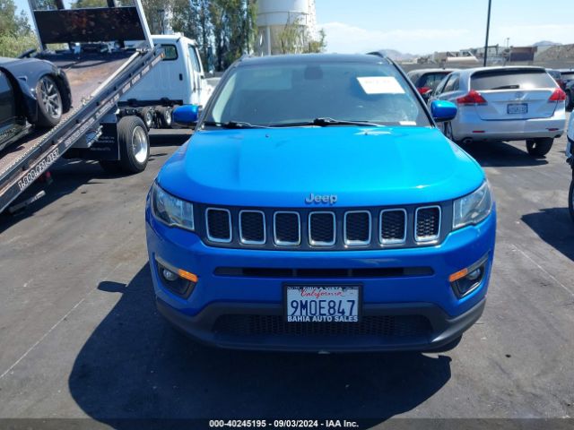 3C4NJCBB5JT328487 Jeep Compass Latitude Fwd