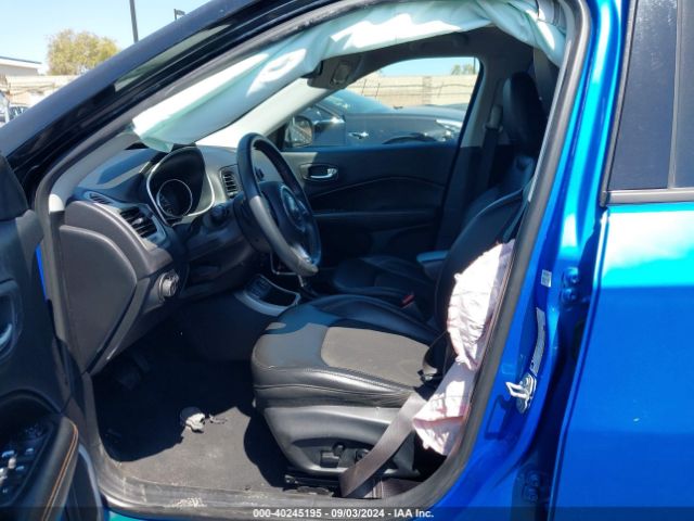 3C4NJCBB5JT328487 Jeep Compass Latitude Fwd