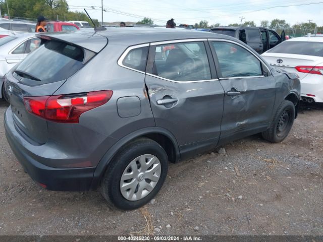 JN1BJ1CP9JW150940 Nissan Rogue Sport S