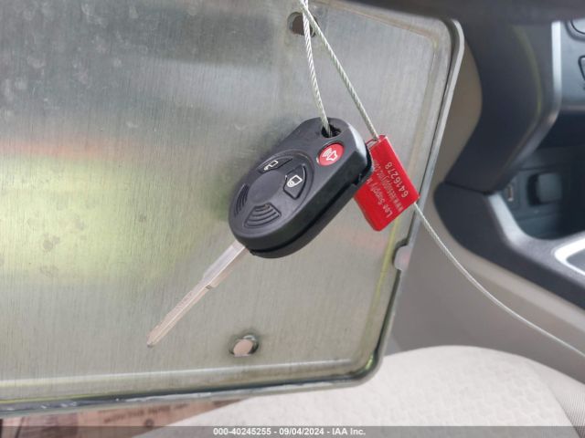1FMCU0GD1JUC38228 Ford ESCAPE SE