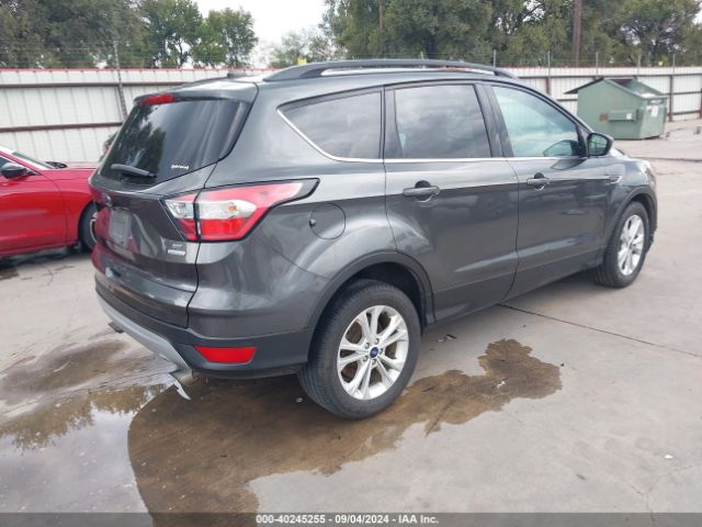 1FMCU0GD1JUC38228 Ford ESCAPE SE