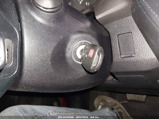 Toyota RAV4 LE 2017 JTMBFREV8HJ159600 Image 11