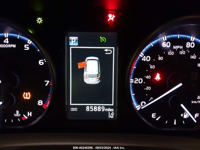 Toyota RAV4 LE 2017 JTMBFREV8HJ159600 Image 7