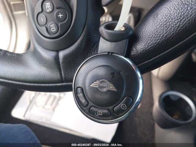 2011 MINI COOPER S WMWZP3C53BT249127 Photo 10