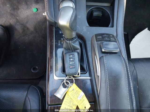 JTHBW1GGXJ2169057 Lexus ES 300H
