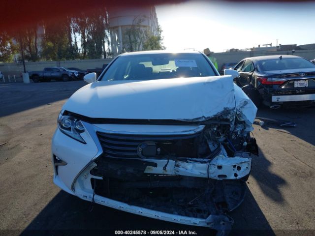 JTHBW1GGXJ2169057 Lexus ES 300H