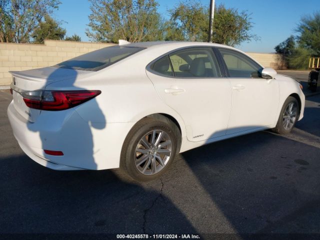 JTHBW1GGXJ2169057 Lexus ES 300H