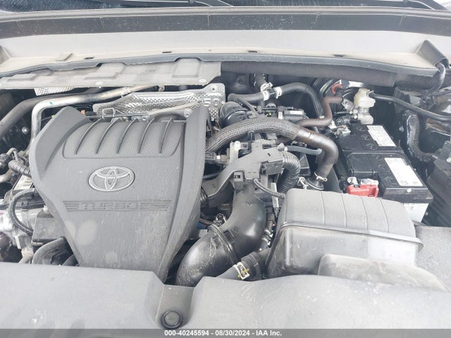 Toyota Grand Highlander Limited 2024 5TDAAAA59RS014586 Image 10