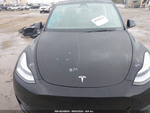 2020 TESLA MODEL Y 5YJYGDEE1LF029247 Photo 9