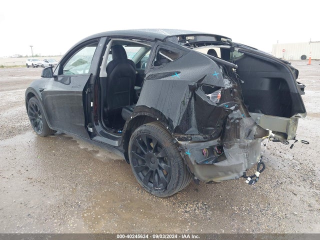 2020 TESLA MODEL Y 5YJYGDEE1LF029247 Photo 2