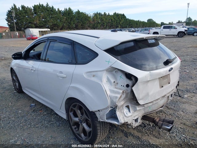 Ford FOCUS ST 2016 1FADP3L99GL342506 Image 3