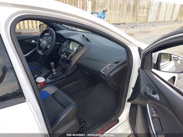 Ford FOCUS ST 2016 1FADP3L99GL342506 Image 5