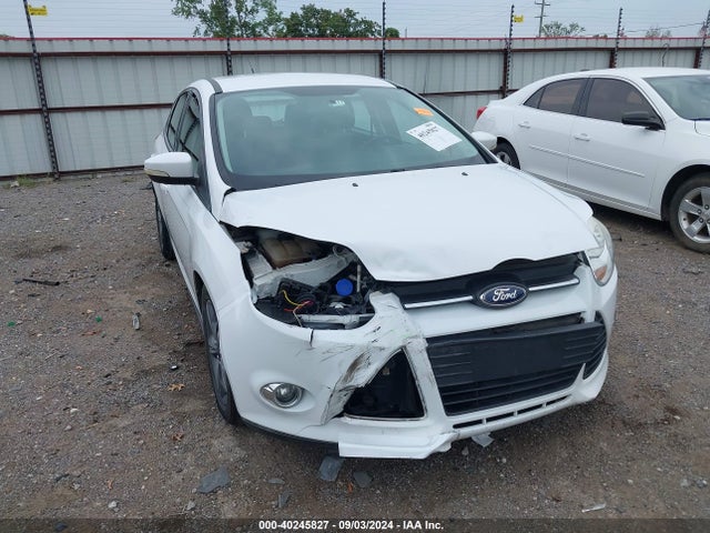 Ford FOCUS SE 2014 1FADP3K26EL253851 Image 6