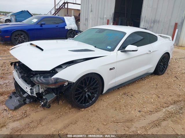 Ford Mustang Gt Premium 2018 1FA6P8CF5J5144867 Image 2