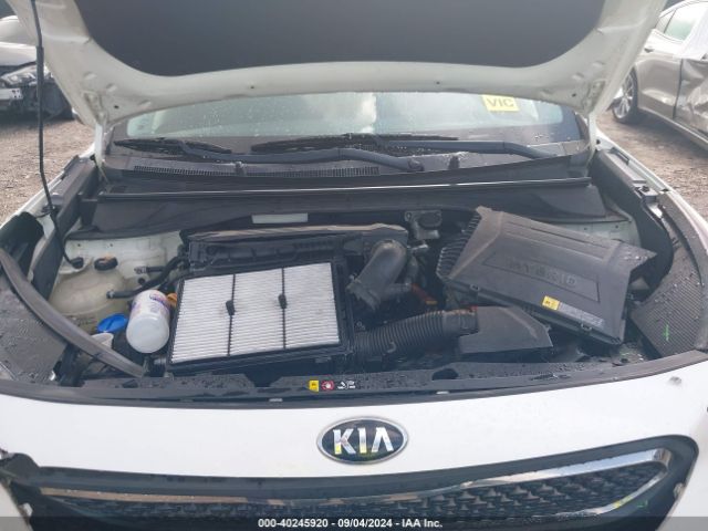 KNDCB3LC3H5049321 KIA NIRO LX