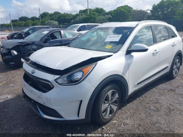 KNDCB3LC3H5049321 KIA NIRO LX