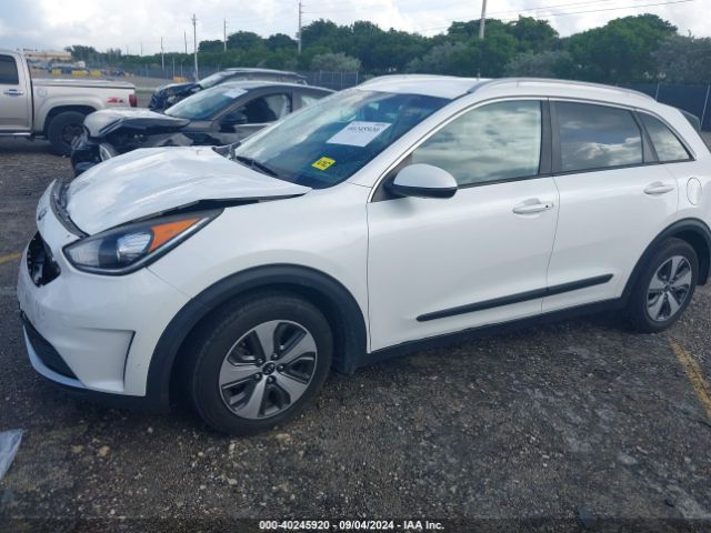 KNDCB3LC3H5049321 KIA NIRO LX