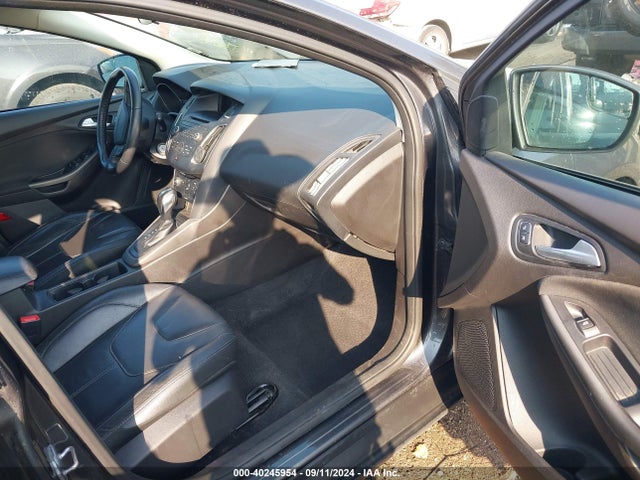 Ford FOCUS SE 2016 1FADP3K22GL345929 Image 5