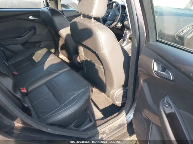 Ford FOCUS SE 2016 1FADP3K22GL345929 Image 8