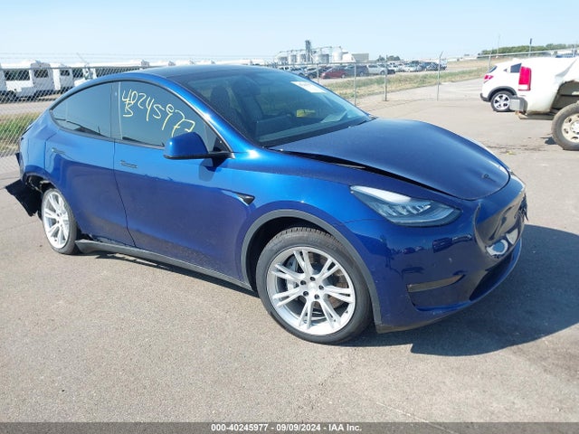 2020 TESLA MODEL Y 5YJYGDEE5LF035228 Photo 0