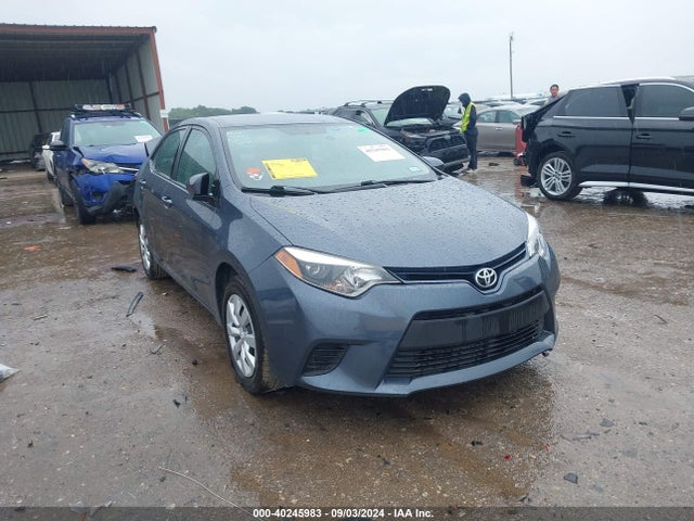 Toyota COROLLA LE 2015 5YFBURHE4FP245903 zdjęcie główne