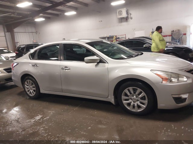 Nissan Altima 2.5 S 2015 1N4AL3AP5FN354431 Image 13