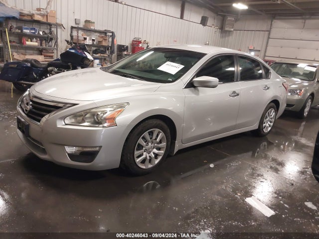 Nissan Altima 2.5 S 2015 1N4AL3AP5FN354431 Image 2