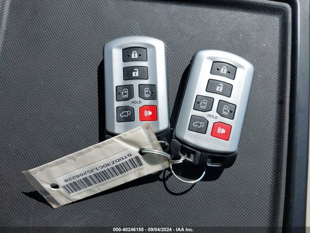 Toyota Sienna Xle 7 Passenger 2018 5TDDZ3DC1JS206228 Image 11
