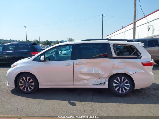 Toyota Sienna Xle 7 Passenger 2018 5TDDZ3DC1JS206228 Image 14