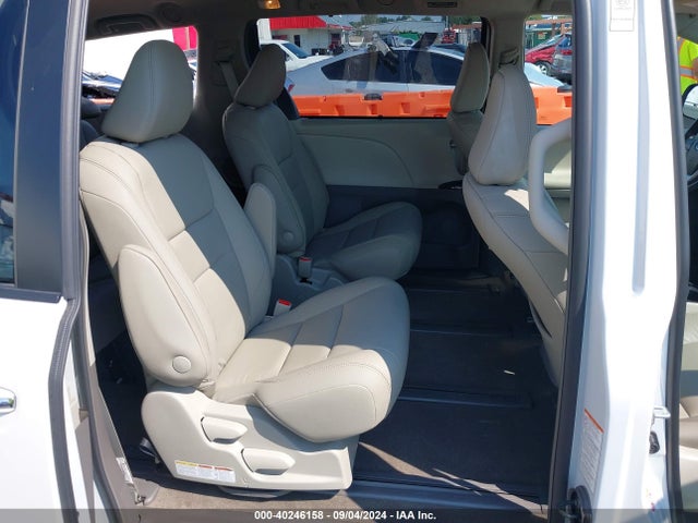 Toyota Sienna Xle 7 Passenger 2018 5TDDZ3DC1JS206228 Image 8