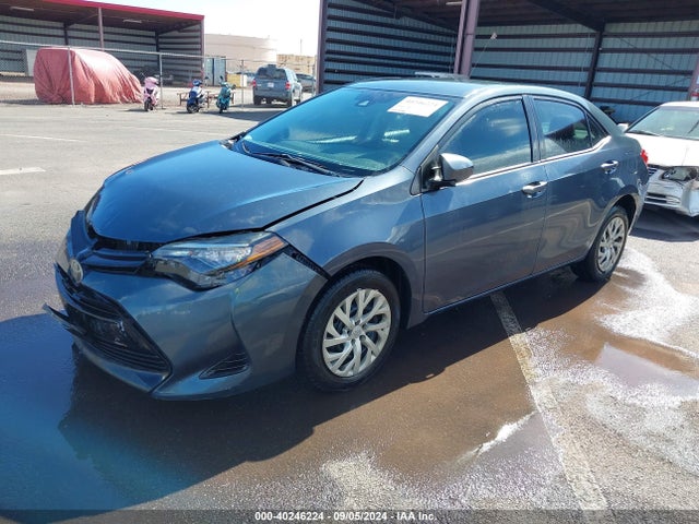 Toyota COROLLA LE 2017 5YFBURHEXHP592977 Image 2