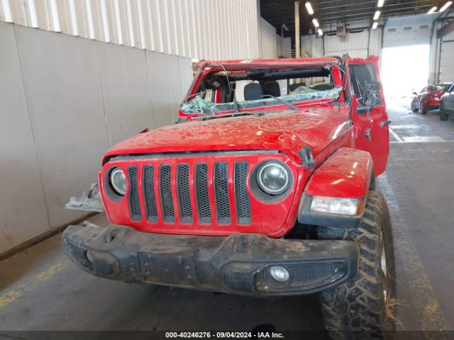 1C4HJXEG8JW233489 Jeep Wrangler Unlimited Sahara