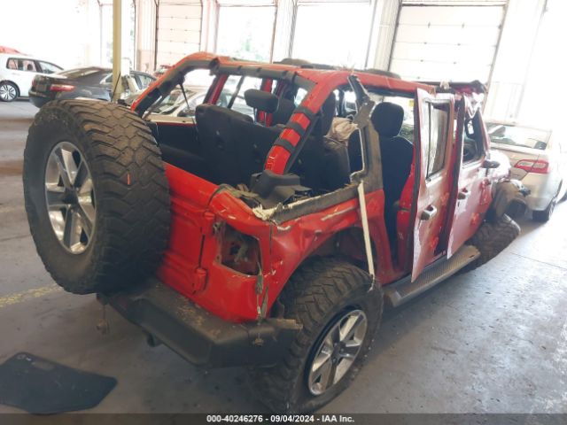 1C4HJXEG8JW233489 Jeep Wrangler Unlimited Sahara