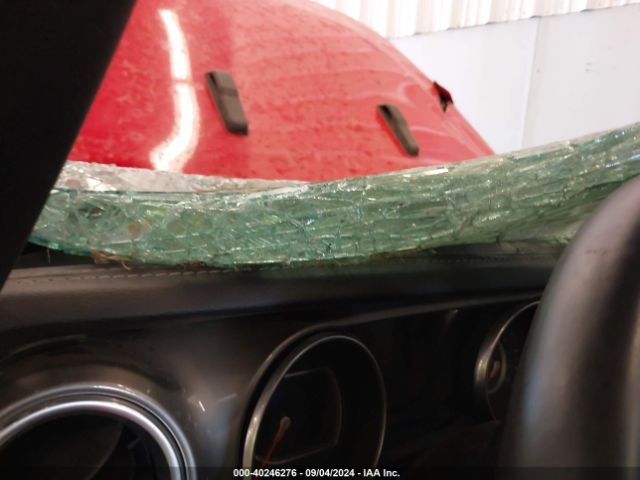 1C4HJXEG8JW233489 Jeep Wrangler Unlimited Sahara