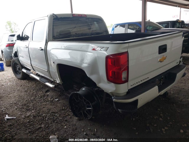 3GCUKSEC9JG113128 Chevrolet Silverado 1500 2lz