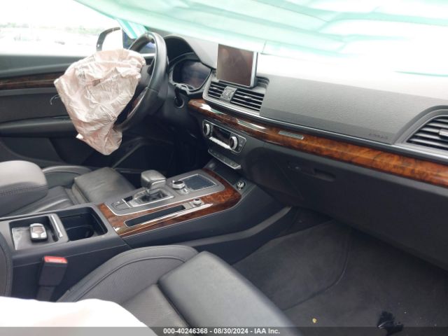 WA1BNAFY7J2023904 Audi Q5 2.0t Premium