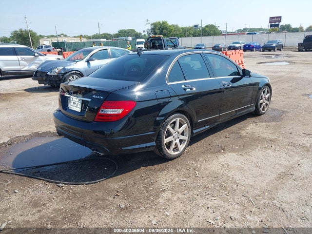 WDDGF8AB2EA950377 Mercedes-Benz C 300 Luxury 4matic/sport 4matic