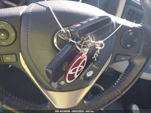 Toyota Rav4 Limited 2014 JTMDFREVXEJ009766 Image 11