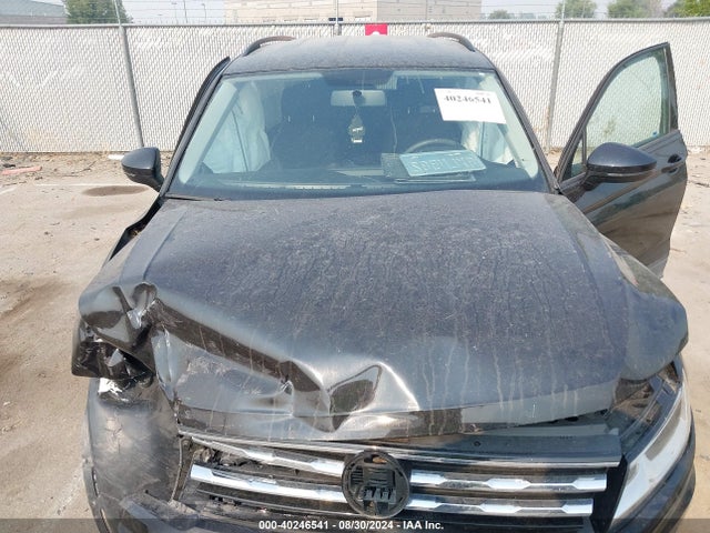 3VV1B7AX9JM050107 Volkswagen Tiguan 2.0t S