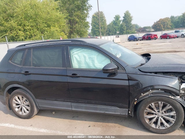 3VV1B7AX9JM050107 Volkswagen Tiguan 2.0t S