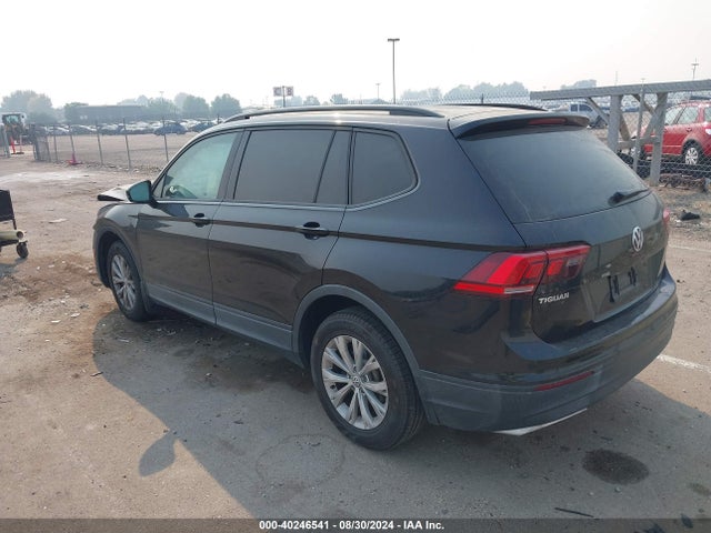 3VV1B7AX9JM050107 Volkswagen Tiguan 2.0t S
