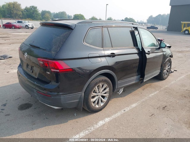 3VV1B7AX9JM050107 Volkswagen Tiguan 2.0t S