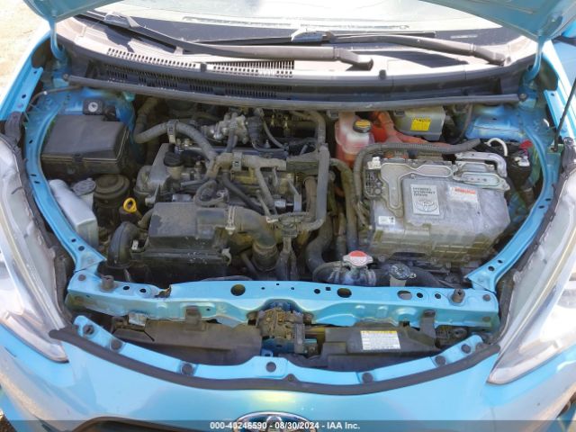 JTDKDTB3XF1113687 Toyota Prius C One